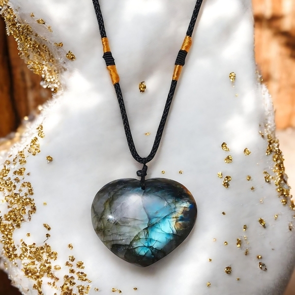 🆕️Labradorite Heart Pendant Necklace - Adjustable Genuine Gemstone Jewelry 💙 - Picture 15 of 15